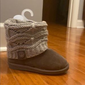 Kids boots